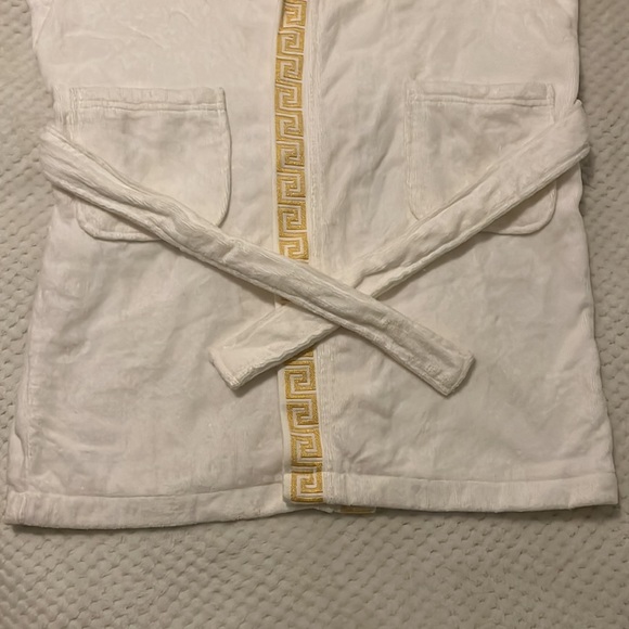 Kids Clubhouse Robe with Embroidered Gold Tone Trim - Picture 6 of 6
